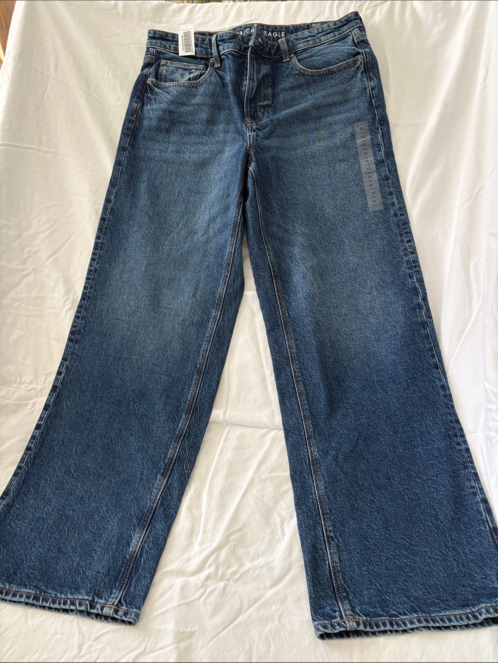American Eagle Wide Leg High-Rise Jeans in Dark Blue Denim